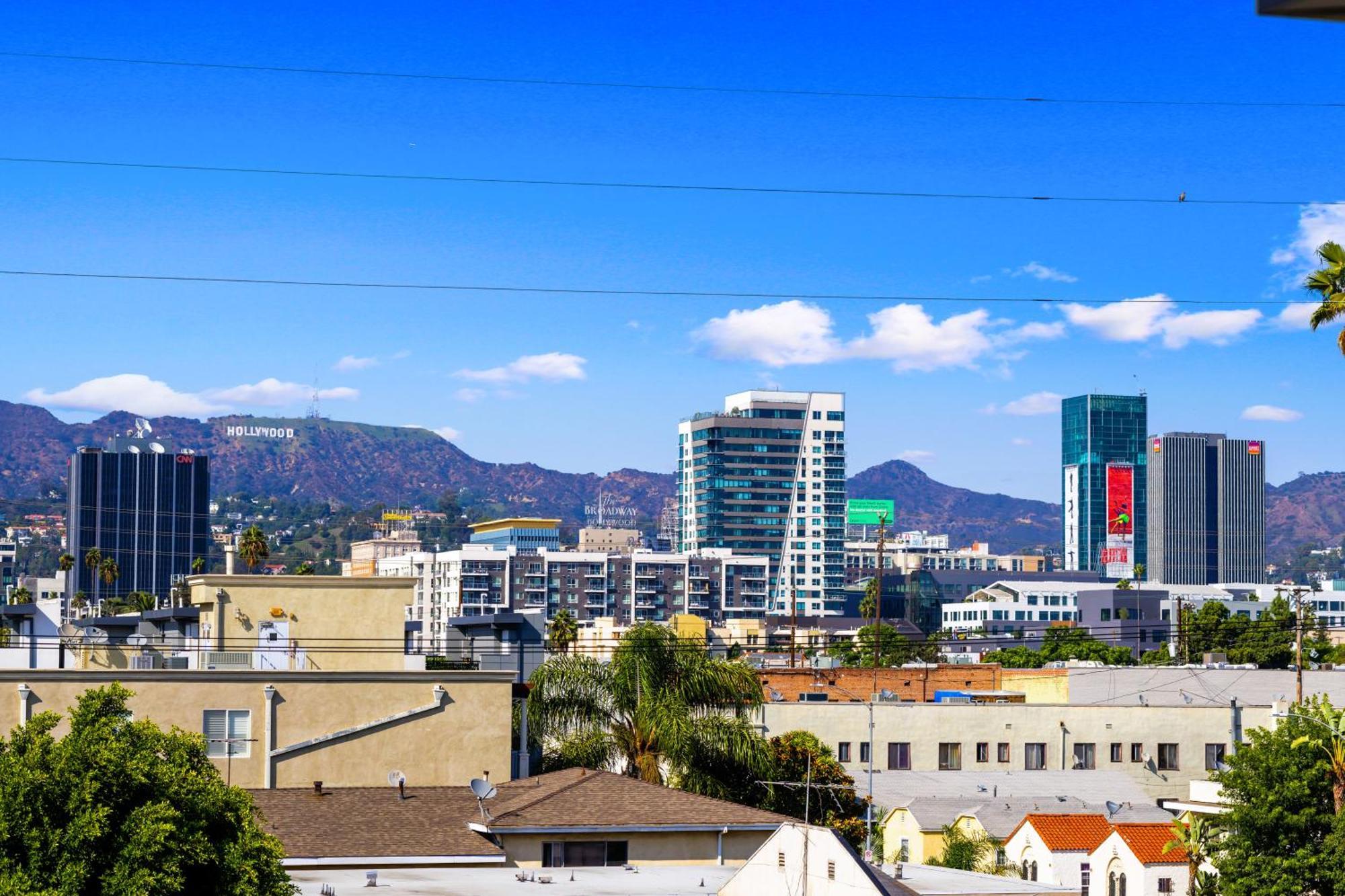 Serene Hollywood *